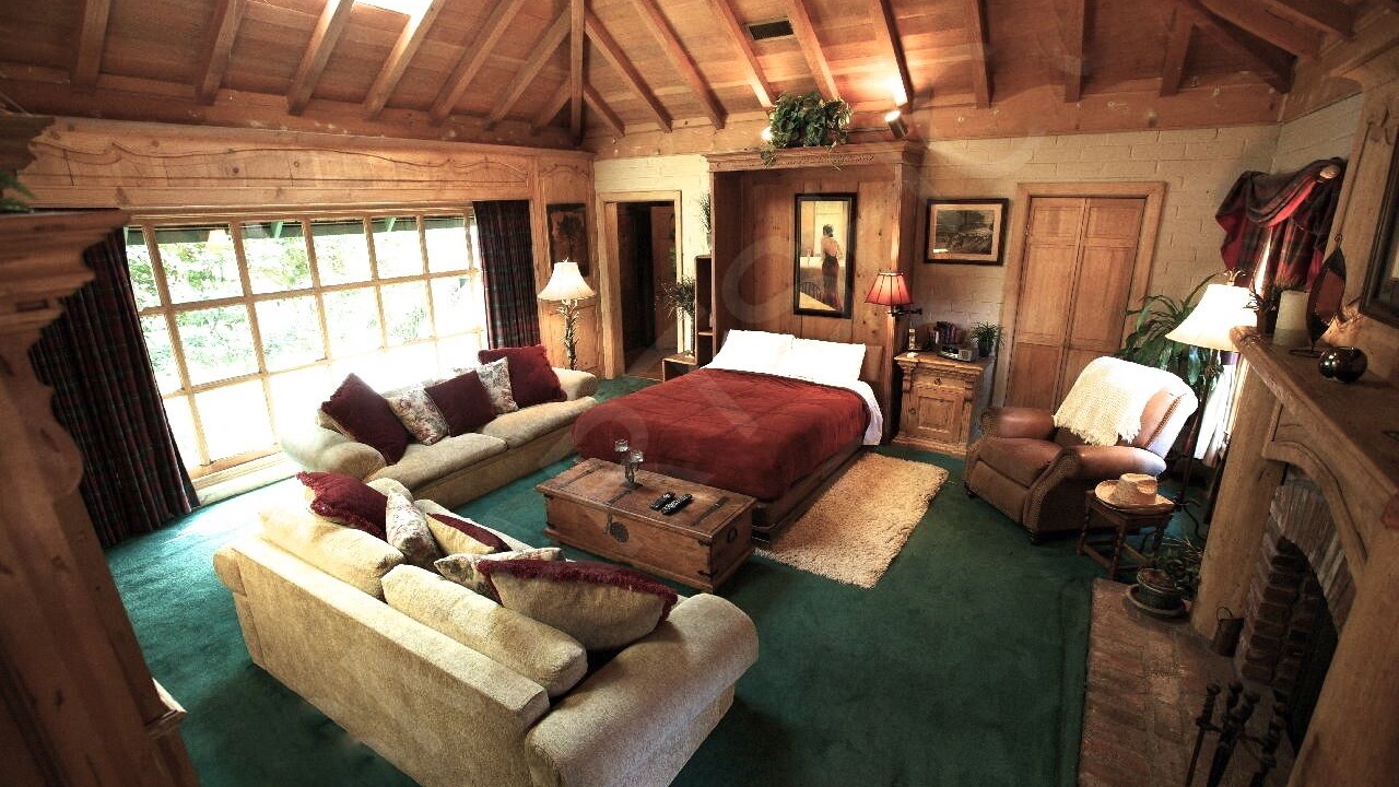Photo of Bedroom in Valley Village