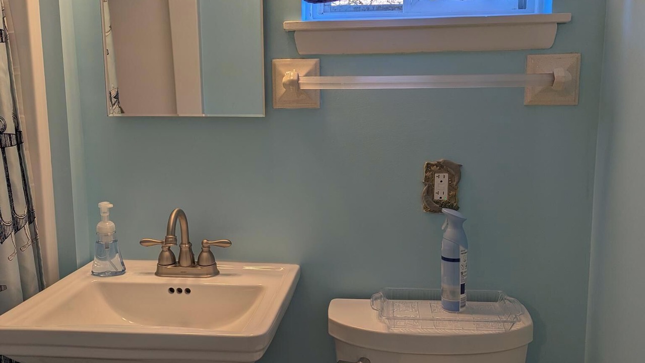Photo of Bathroom in Wilmington Beach