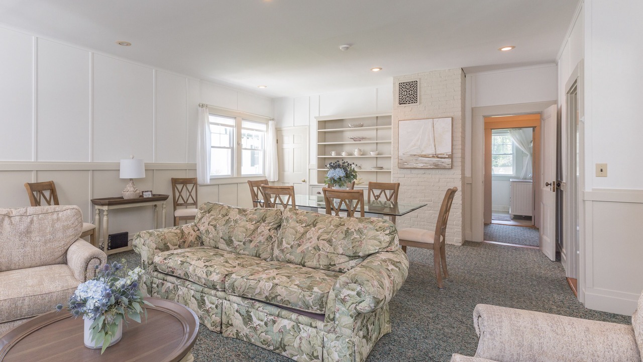 Photo of Bedroom in South Orleans