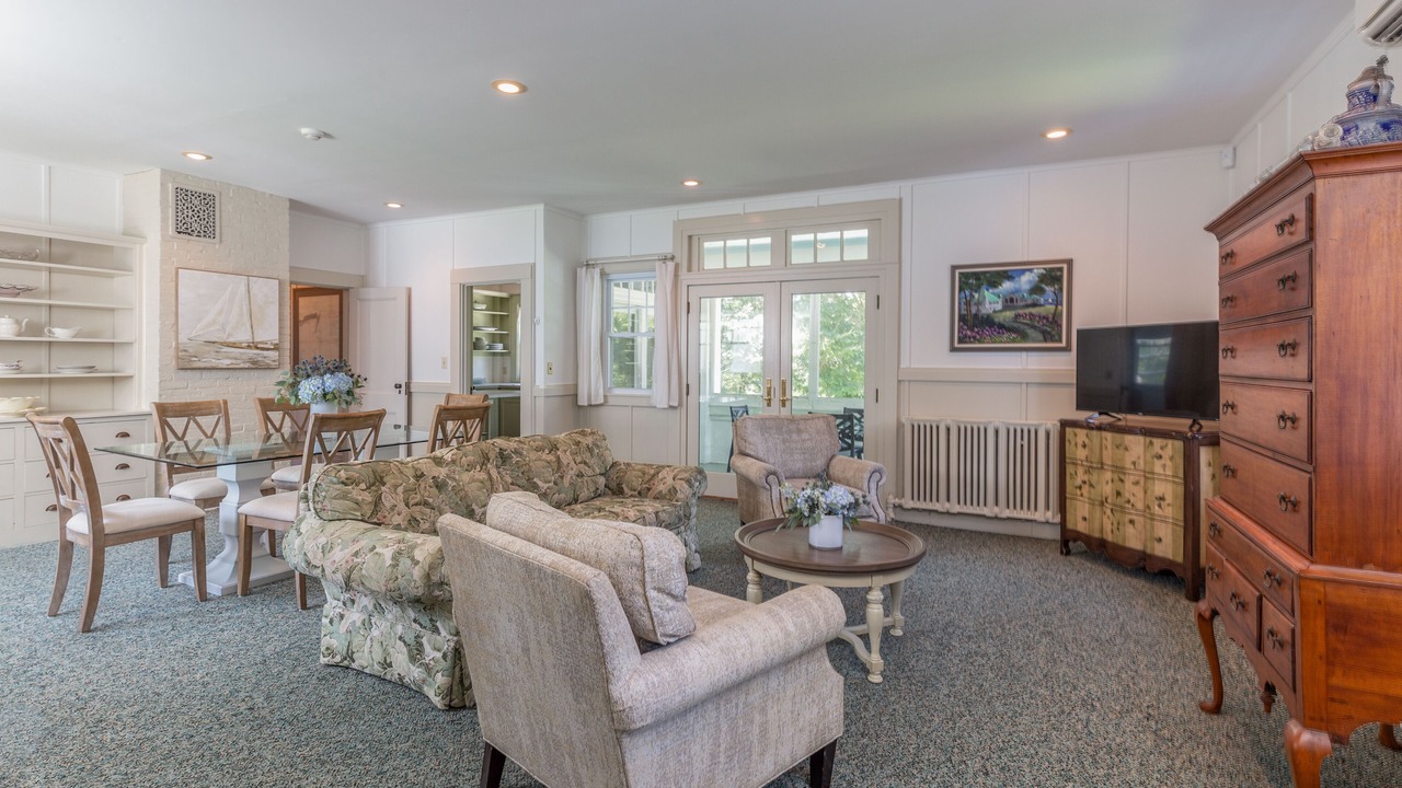Photo of Bedroom in South Orleans
