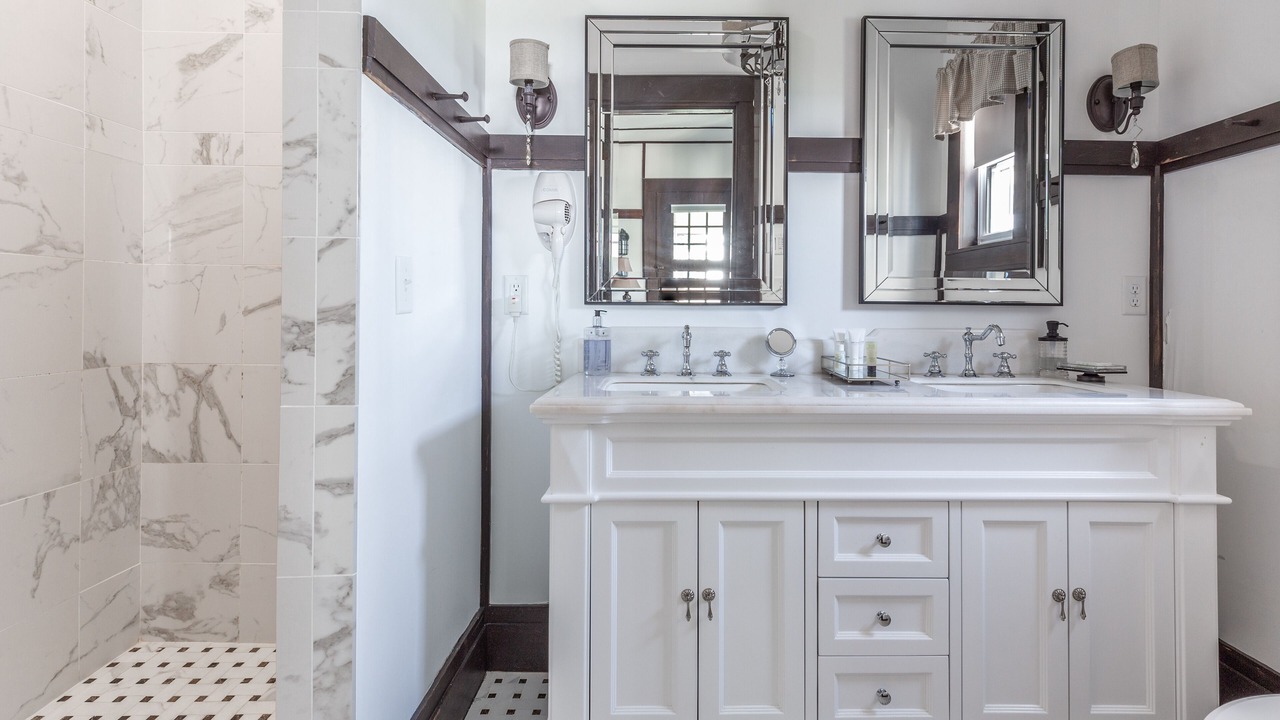 Photo of Bathroom in South Orleans