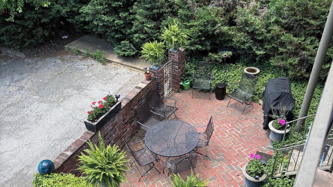 Photo of Outdoor in Midtown