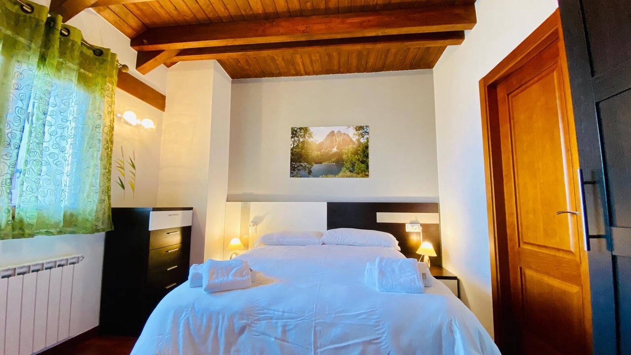 Photo of Bedroom in Pujal
