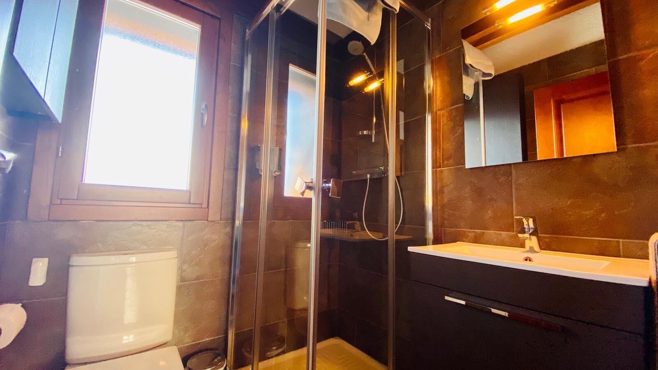 Photo of Bathroom in Pujal