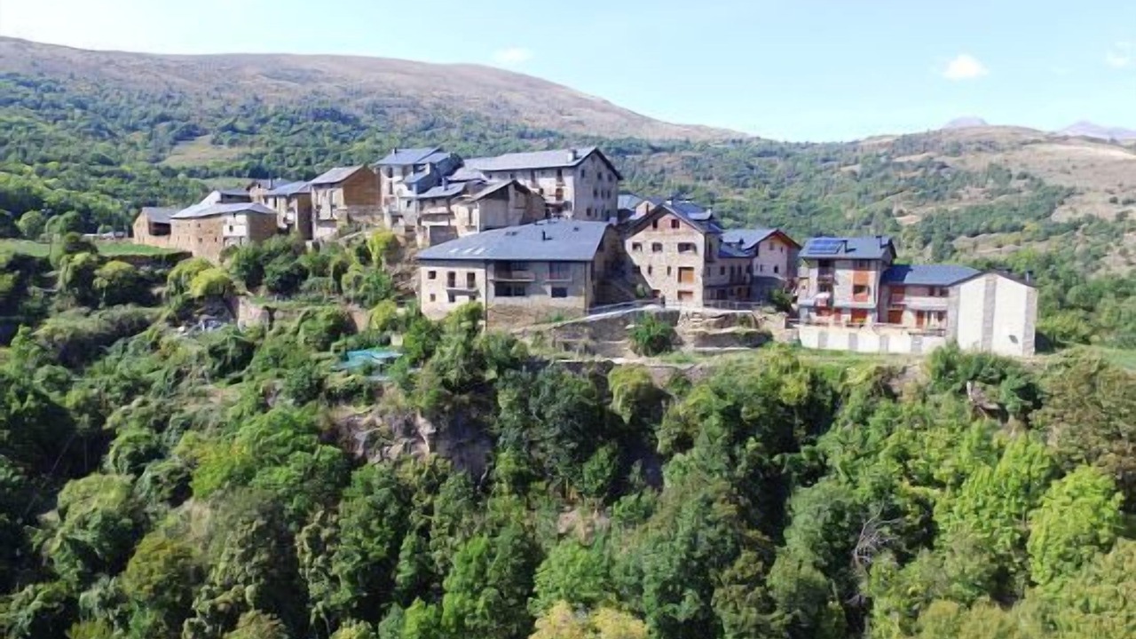 Photo of Outdoor in Pujal
