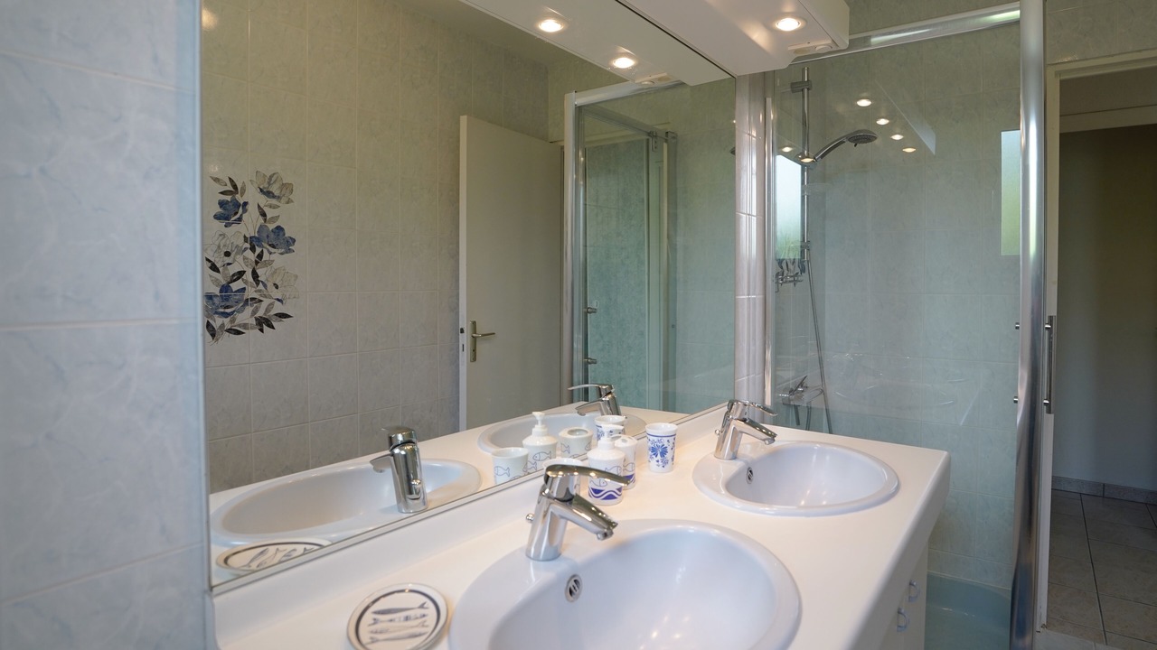 Photo of Bathroom in Saint-Georges-de-Didonne