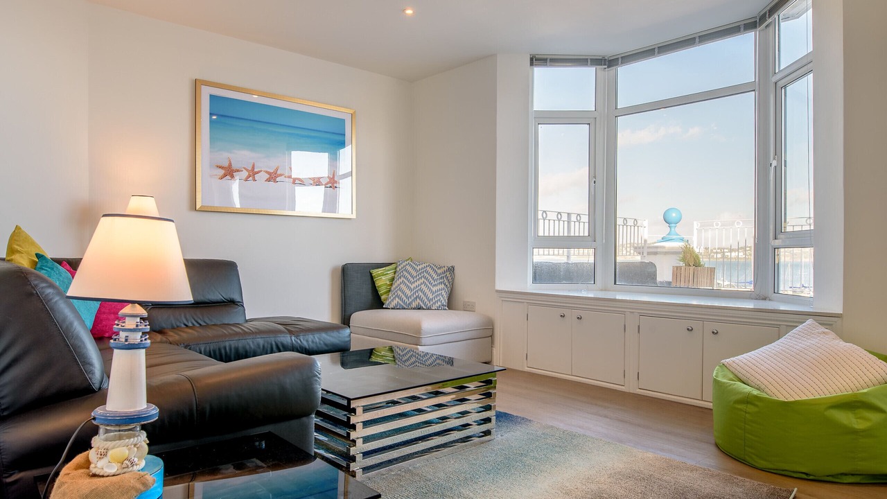 Photo of Livingroom in Roundham