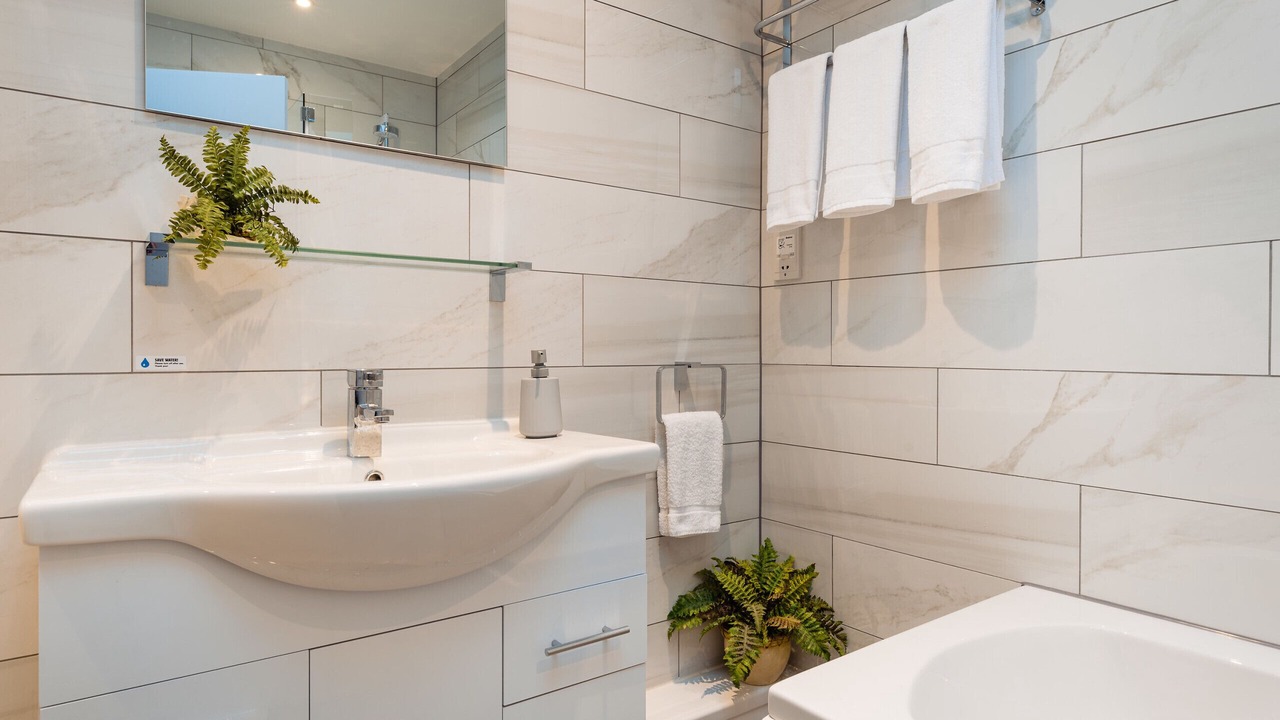 Photo of Bathroom in Roundham