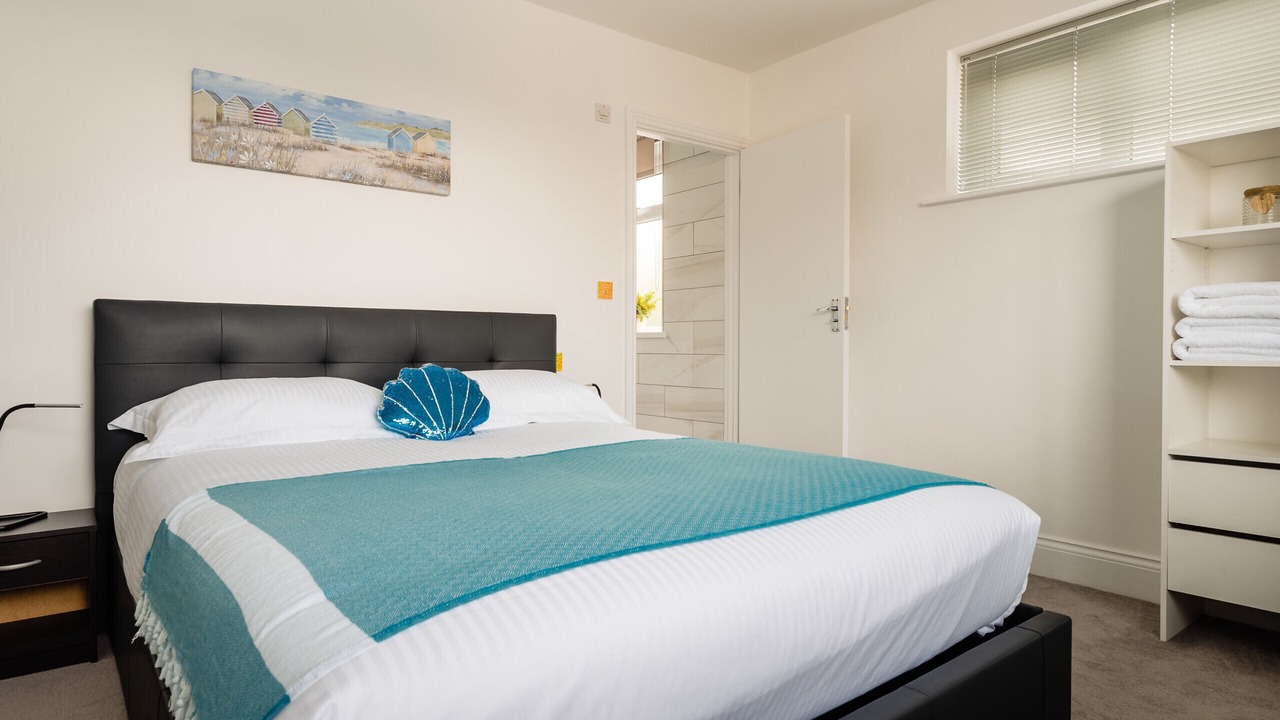 Photo of Bedroom in Roundham