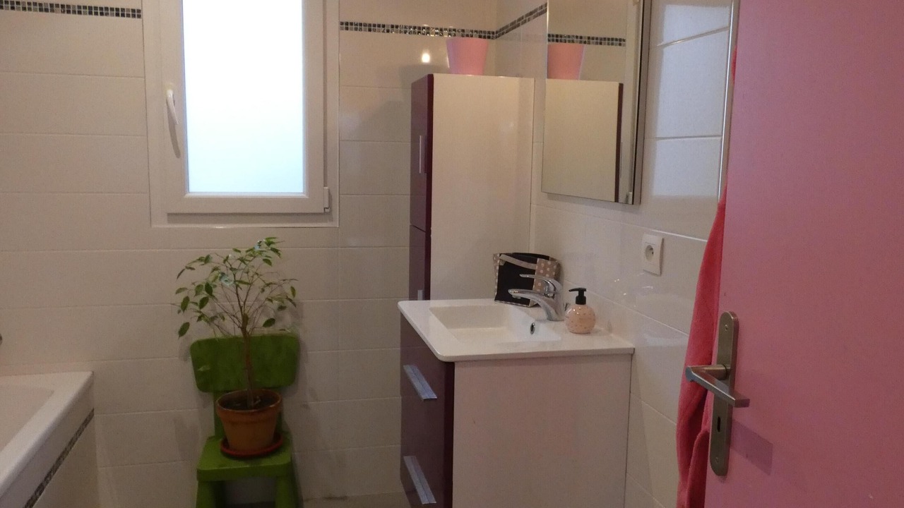 Photo of Bathroom in Juvignac
