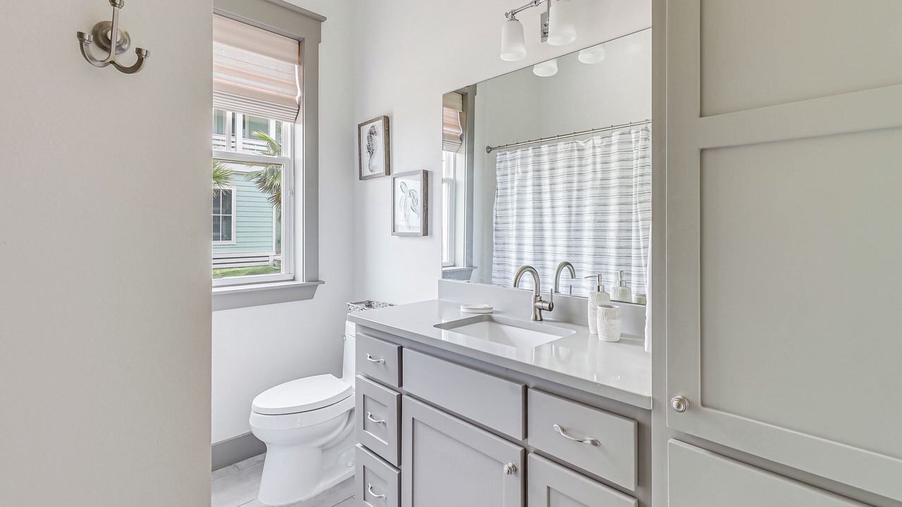 Photo of Bathroom in Cinnamon Shore
