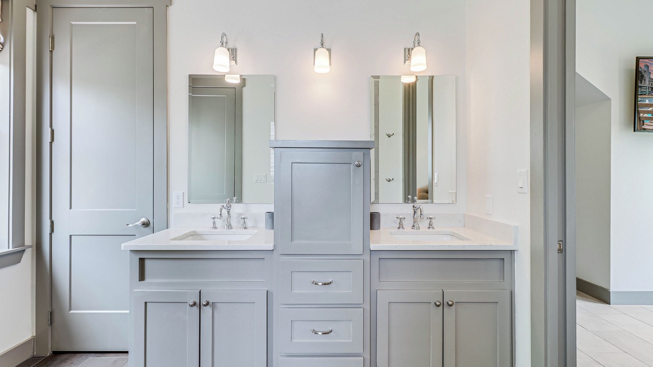 Photo of Bathroom in Cinnamon Shore