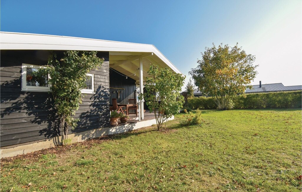 Photo of Buildings in Helnæs By