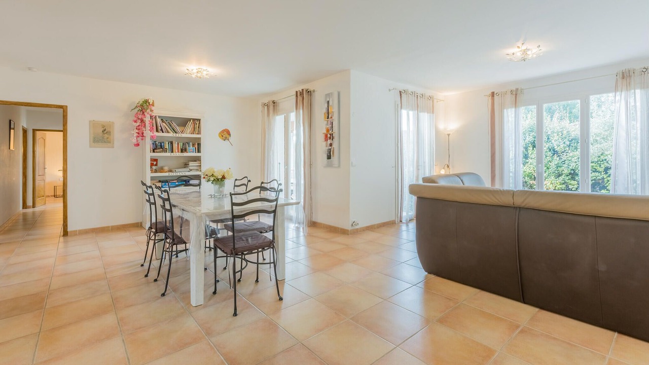 Photo of Bedroom in Cessenon-sur-Orb