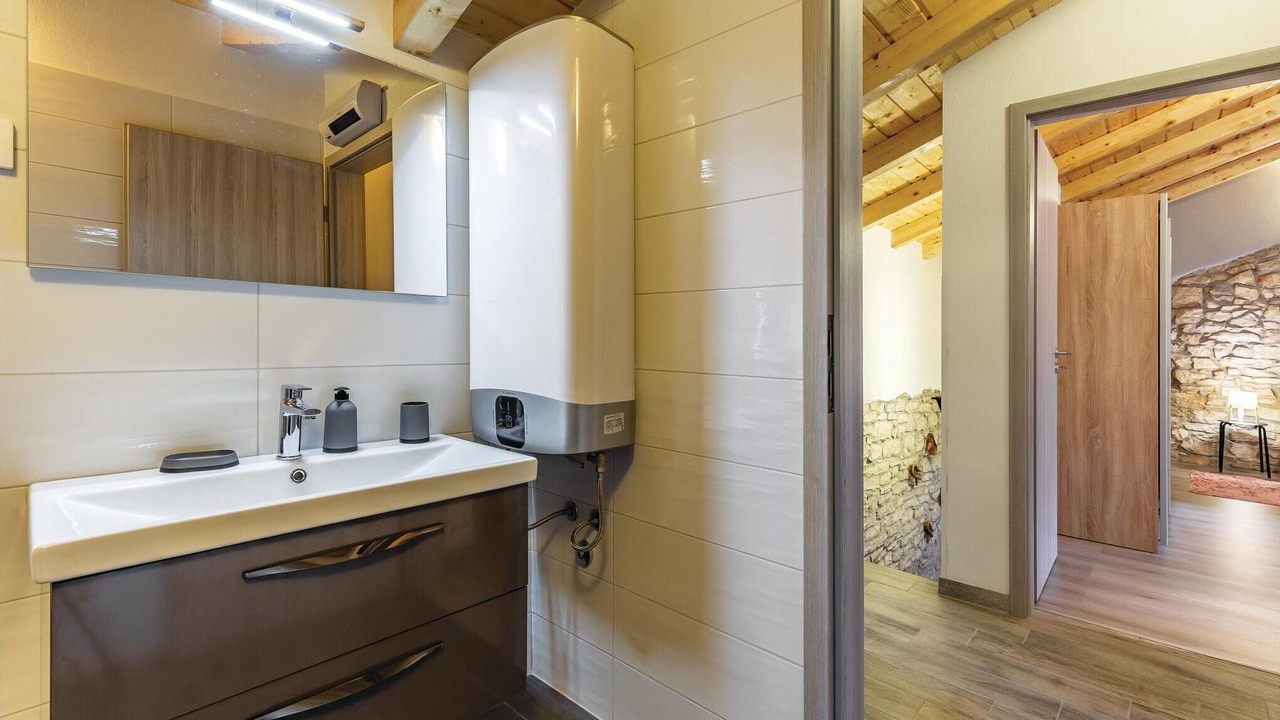 Photo of Bathroom in Mali Vareski