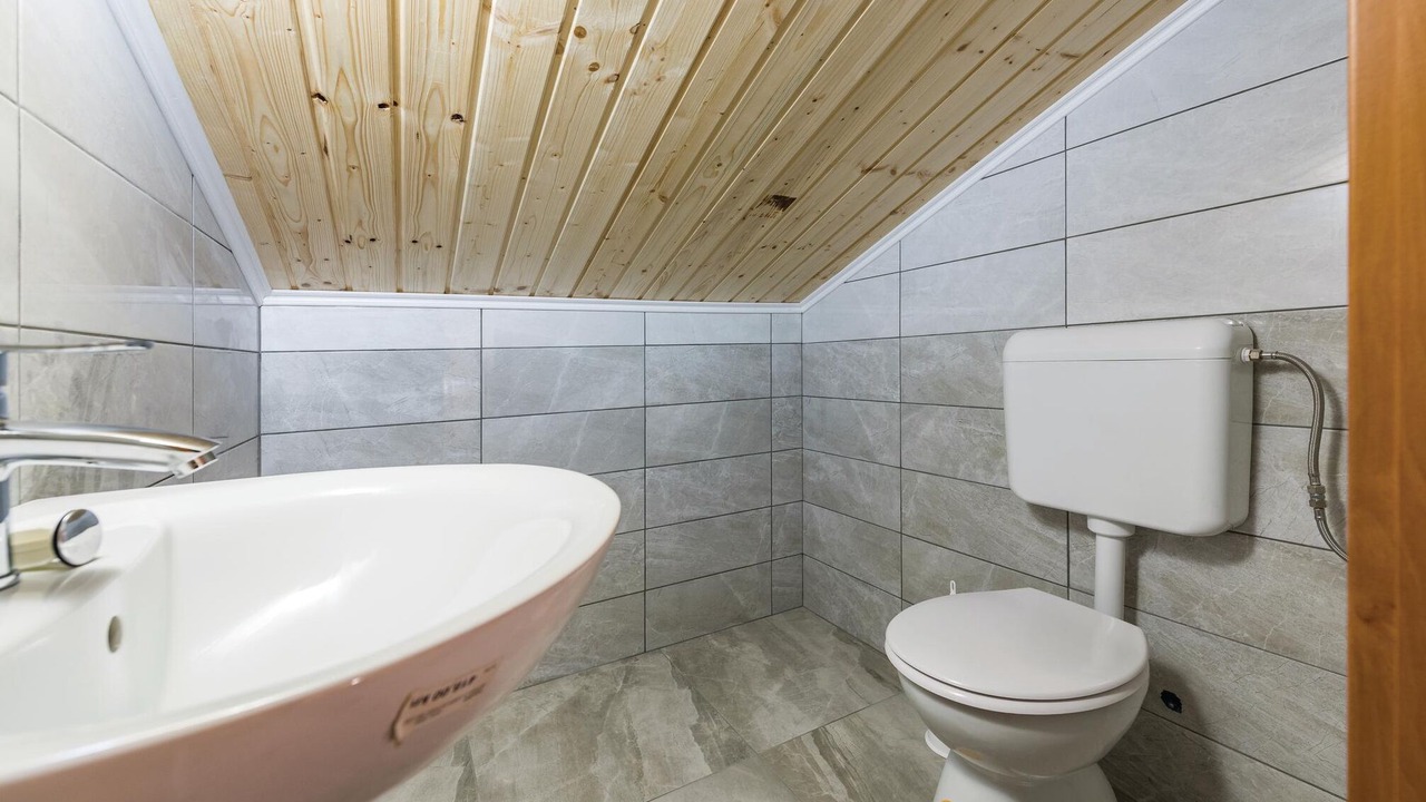 Photo of Bathroom in Marceljani