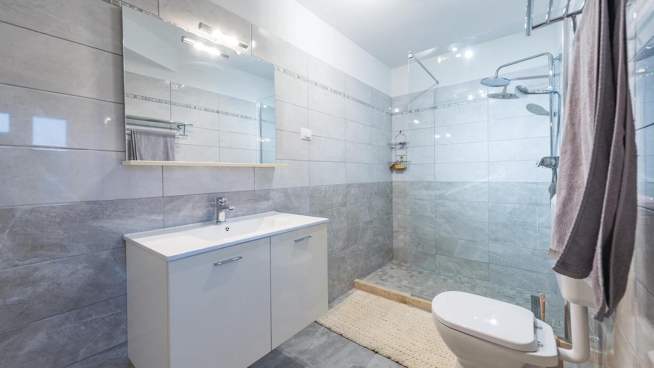 Photo of Bathroom in Marceljani