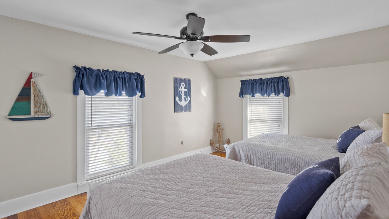 Photo of Bedroom in Le Claire