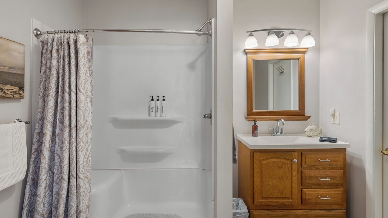 Photo of Bathroom in Le Claire
