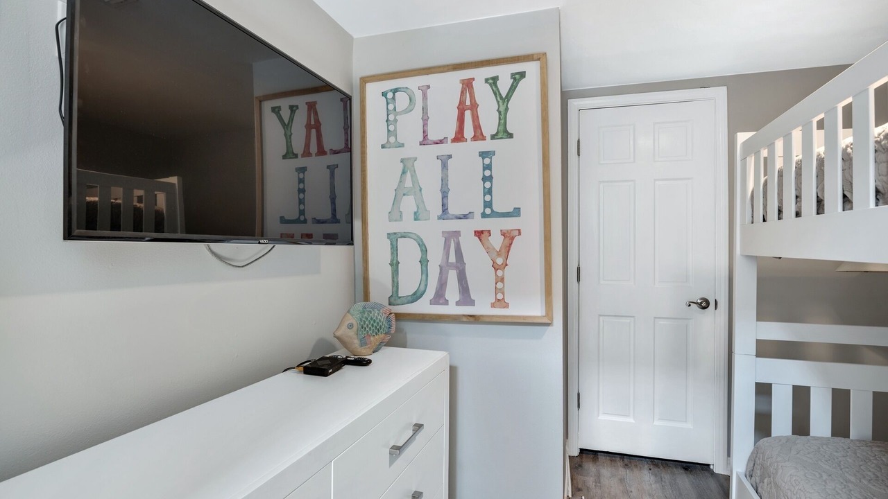 Photo of Bedroom in Miramar Beach