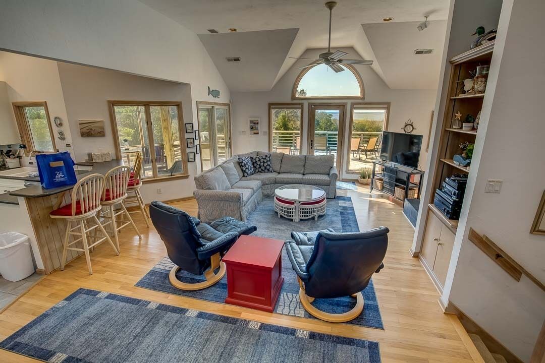Photo of Bedroom in Monteray Shores