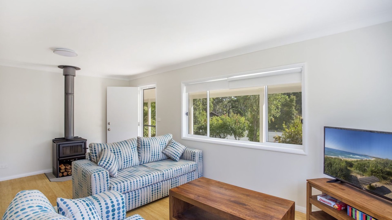 Photo of Livingroom in Lake Tabourie