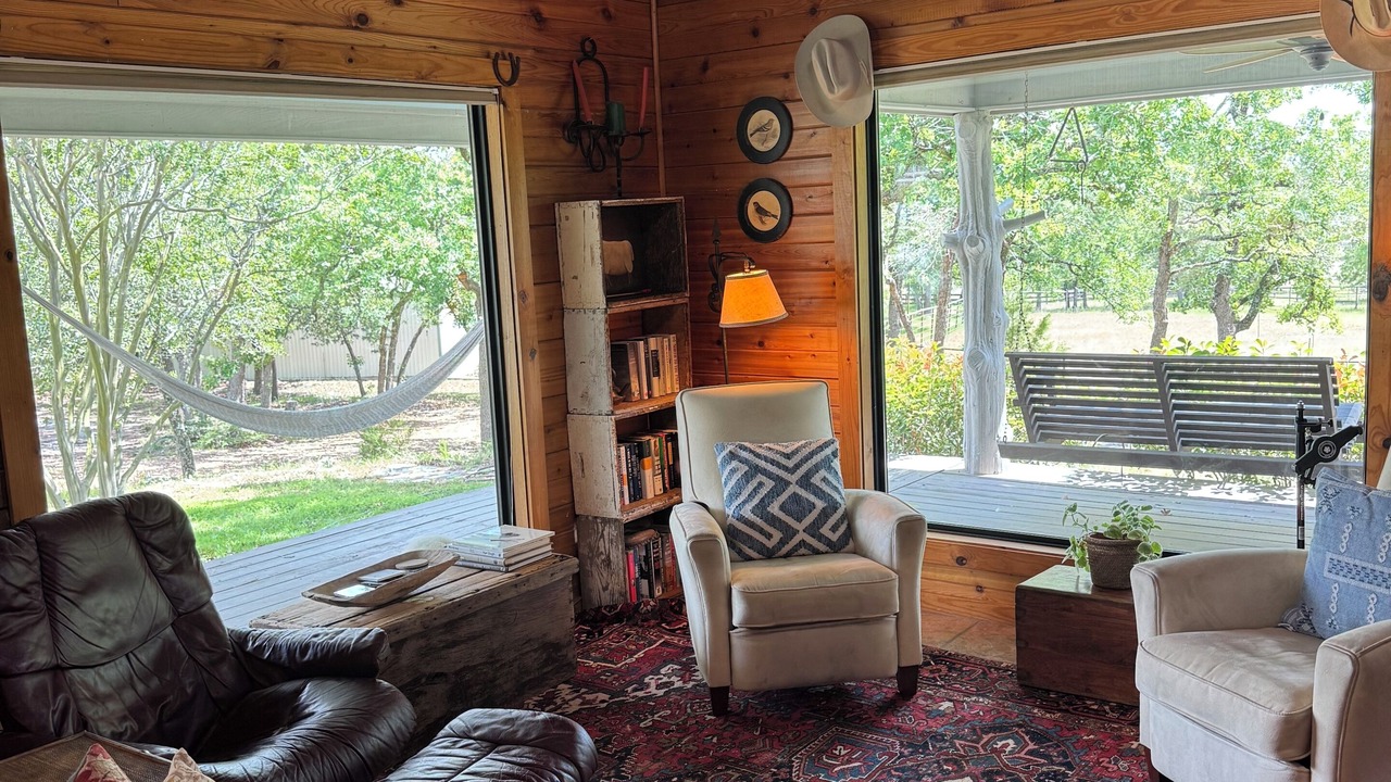 Photo of Livingroom in Carmine