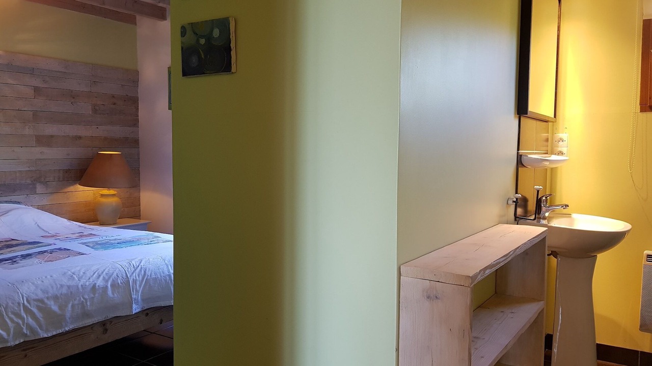 Photo of Bathroom in Velieux