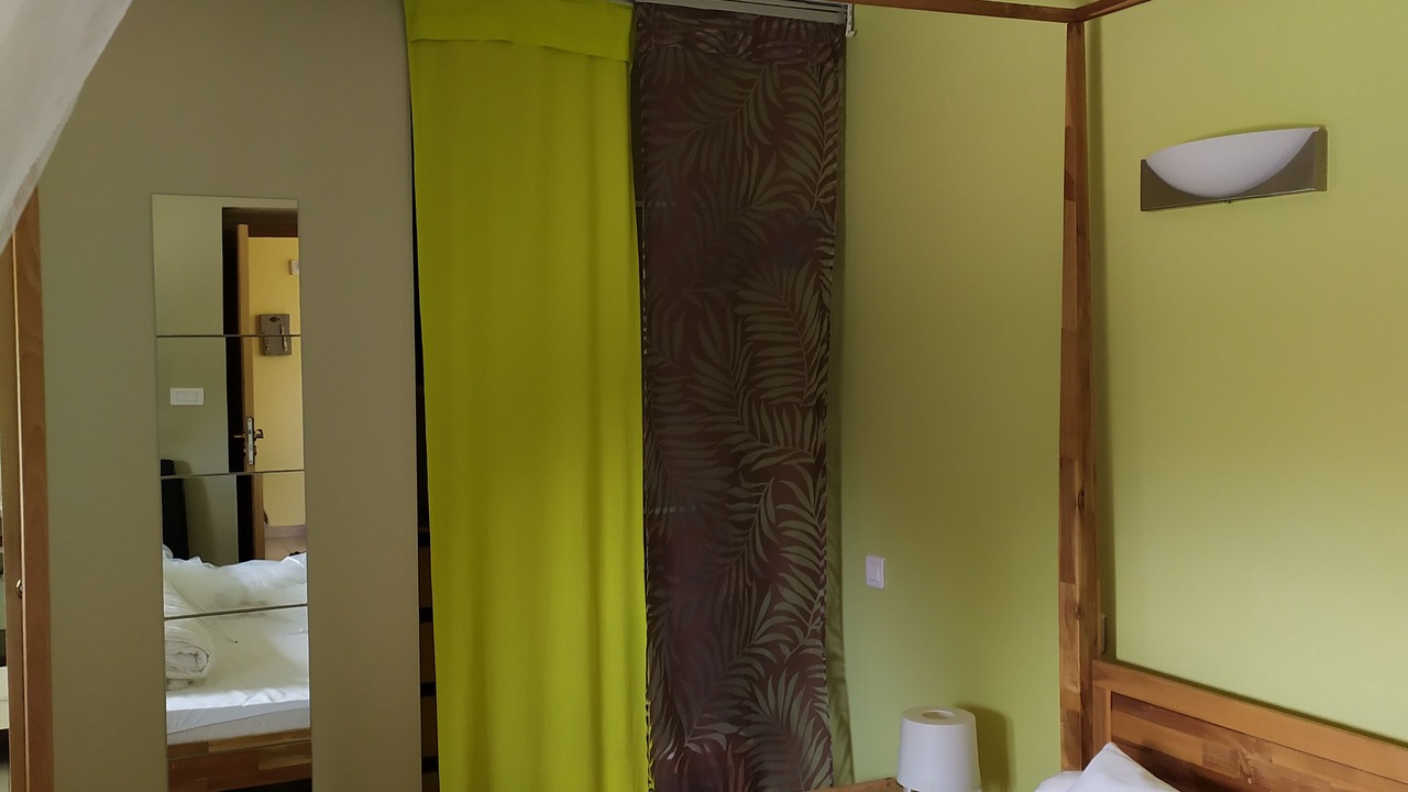 Photo of Bedroom in Logonna-Daoulas
