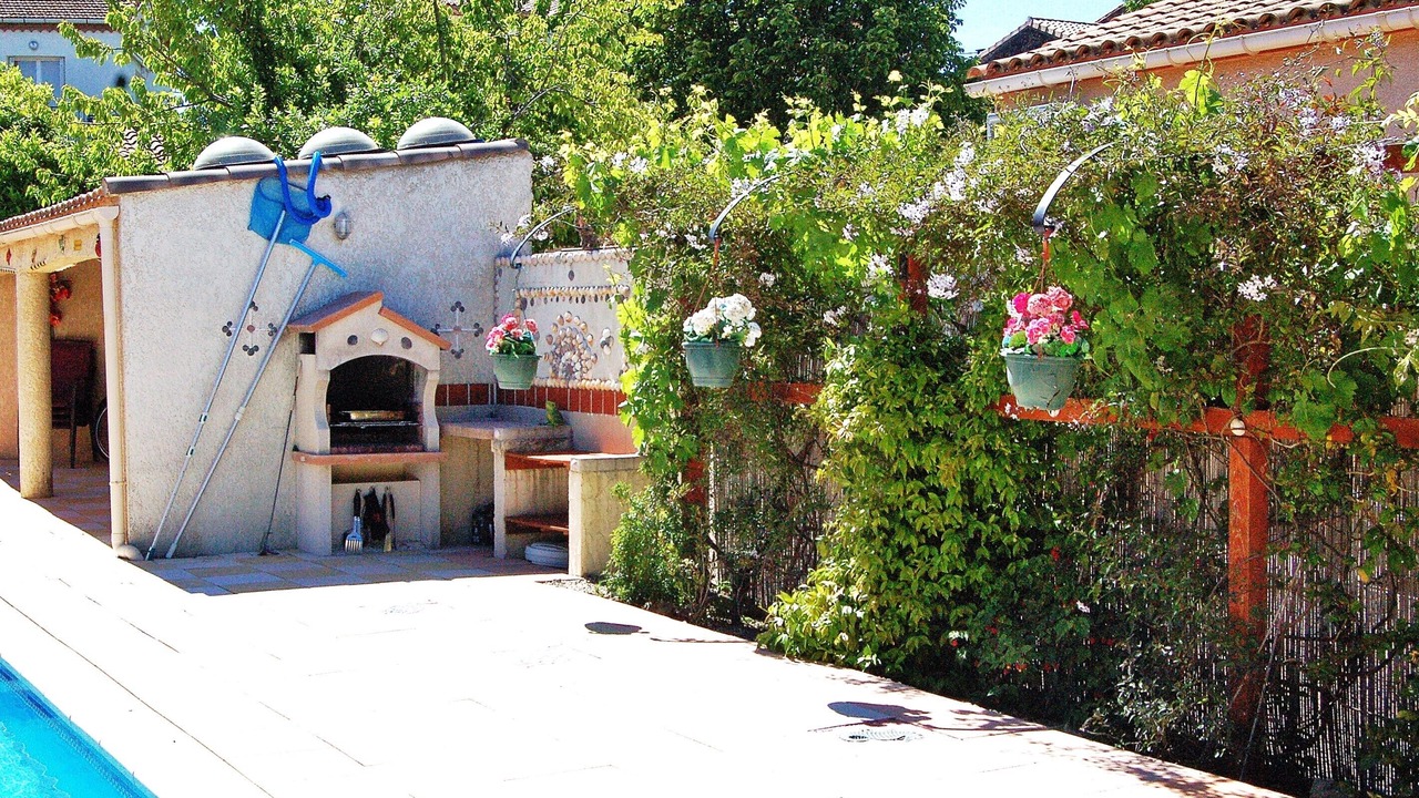Photo of Outdoor in Saint-Genies-de-Fontedit
