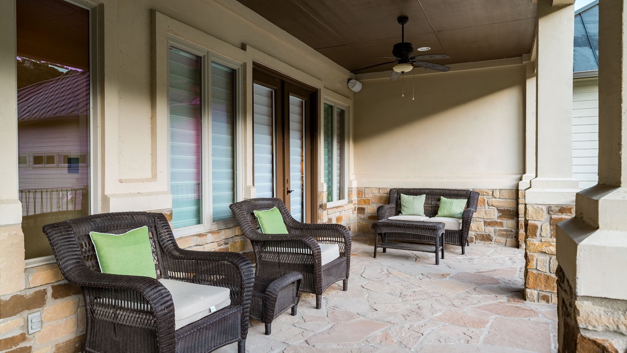 Photo of Patio Balcony in Montview Harbor