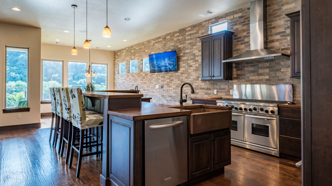 Photo of Kitchen in Montview Harbor