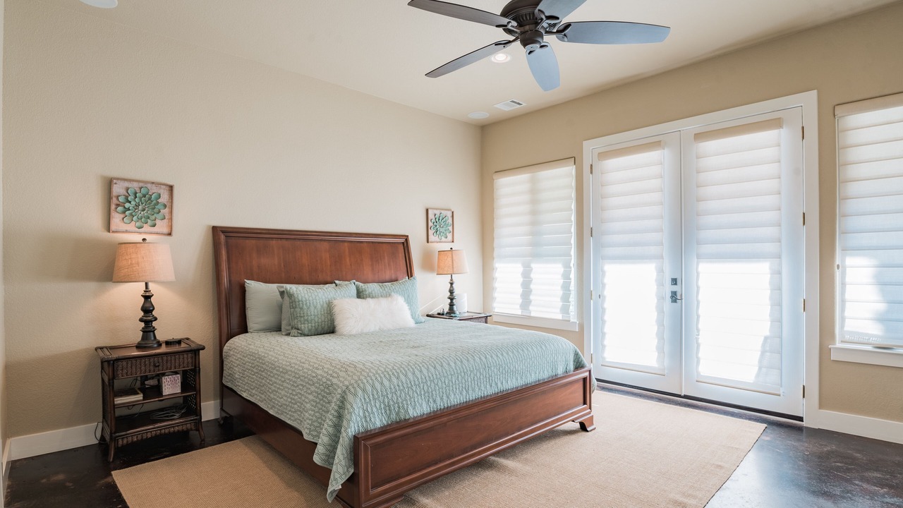 Photo of Bedroom in Montview Harbor