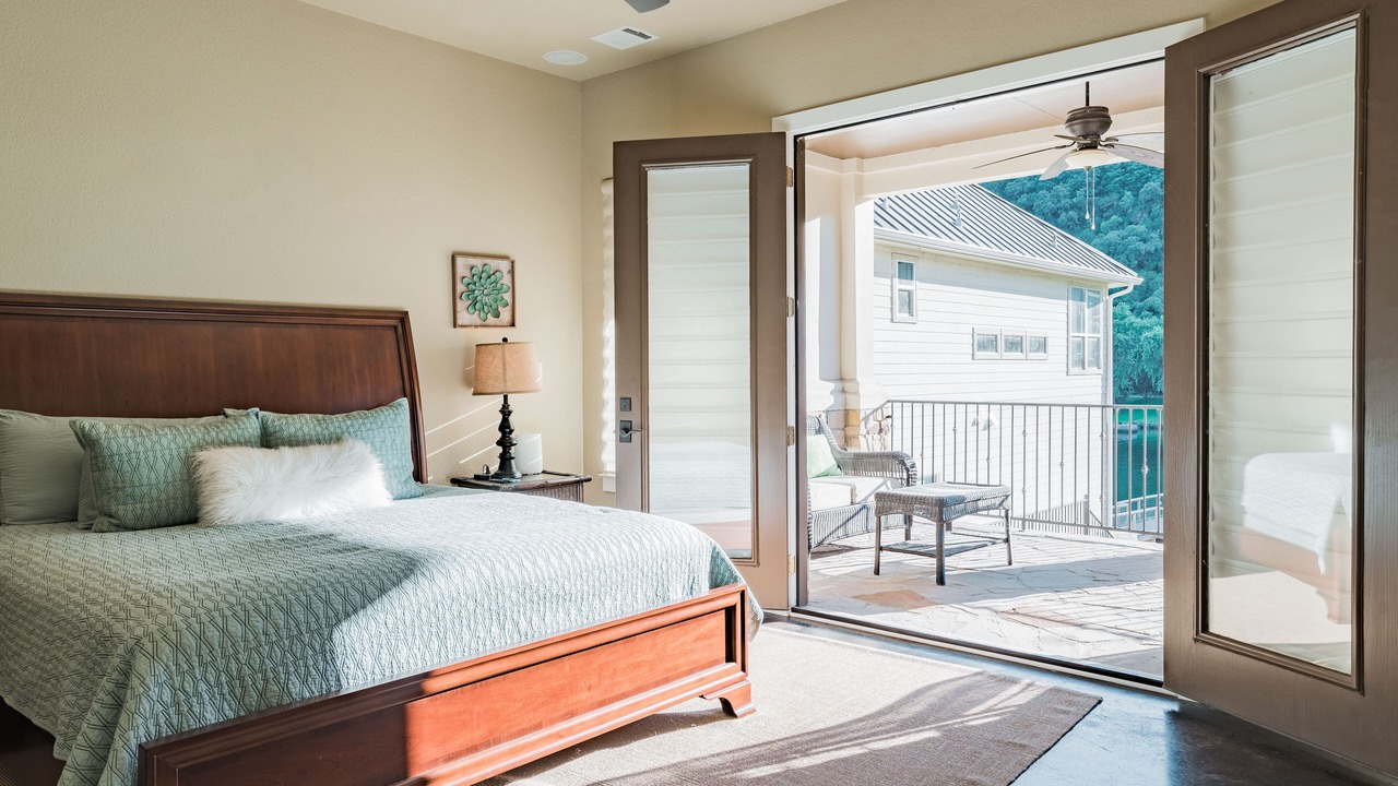 Photo of Bedroom in Montview Harbor