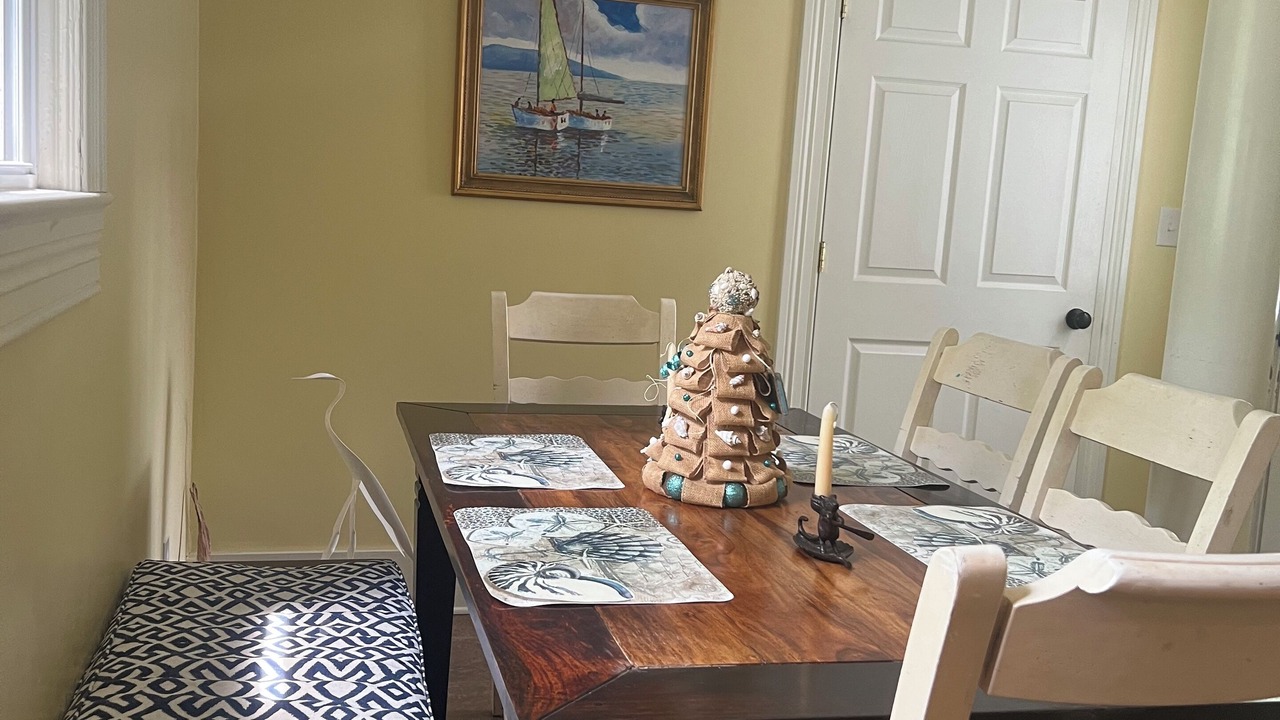 Photo of Livingroom in Cape Charles