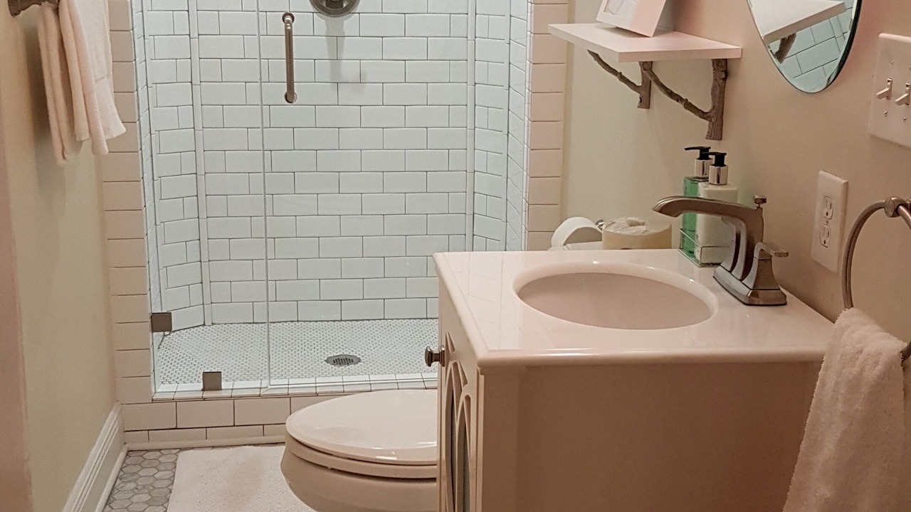 Photo of Bathroom in Audubon