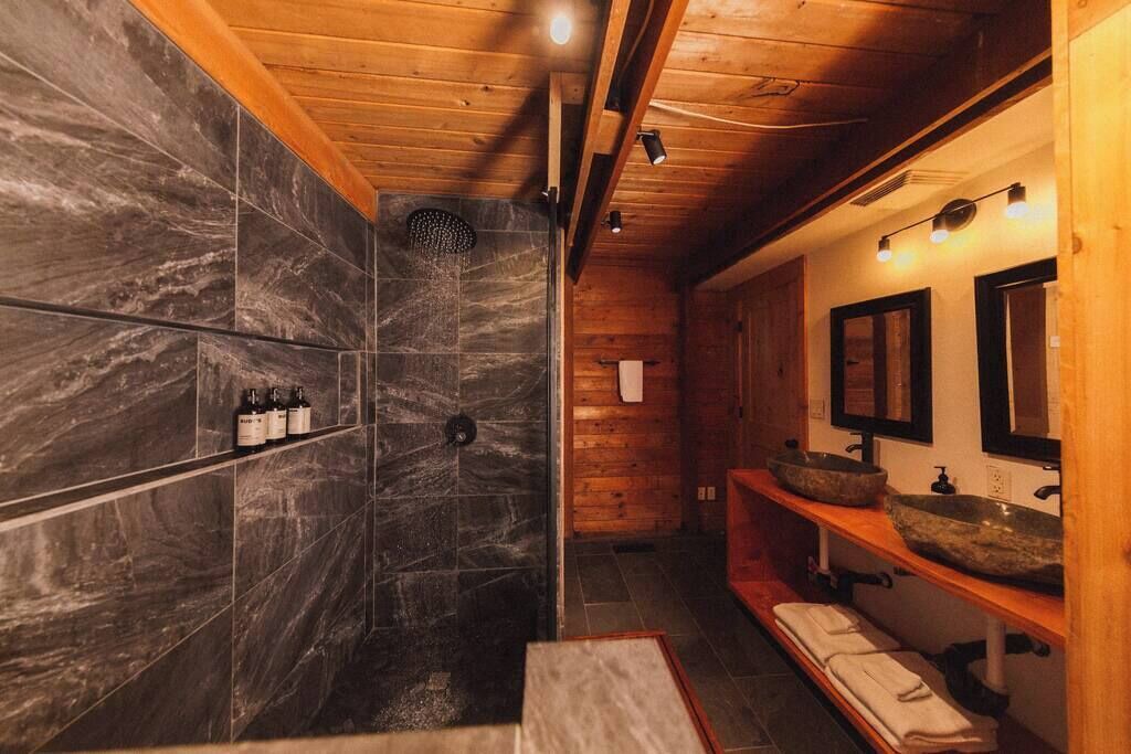 Photo of Bathroom in Jordan Road-Canyon Creek