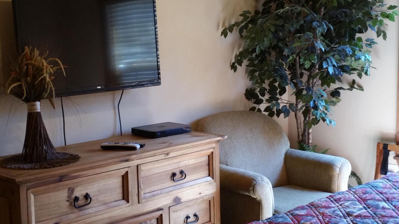 Photo of Bedroom in Branson West