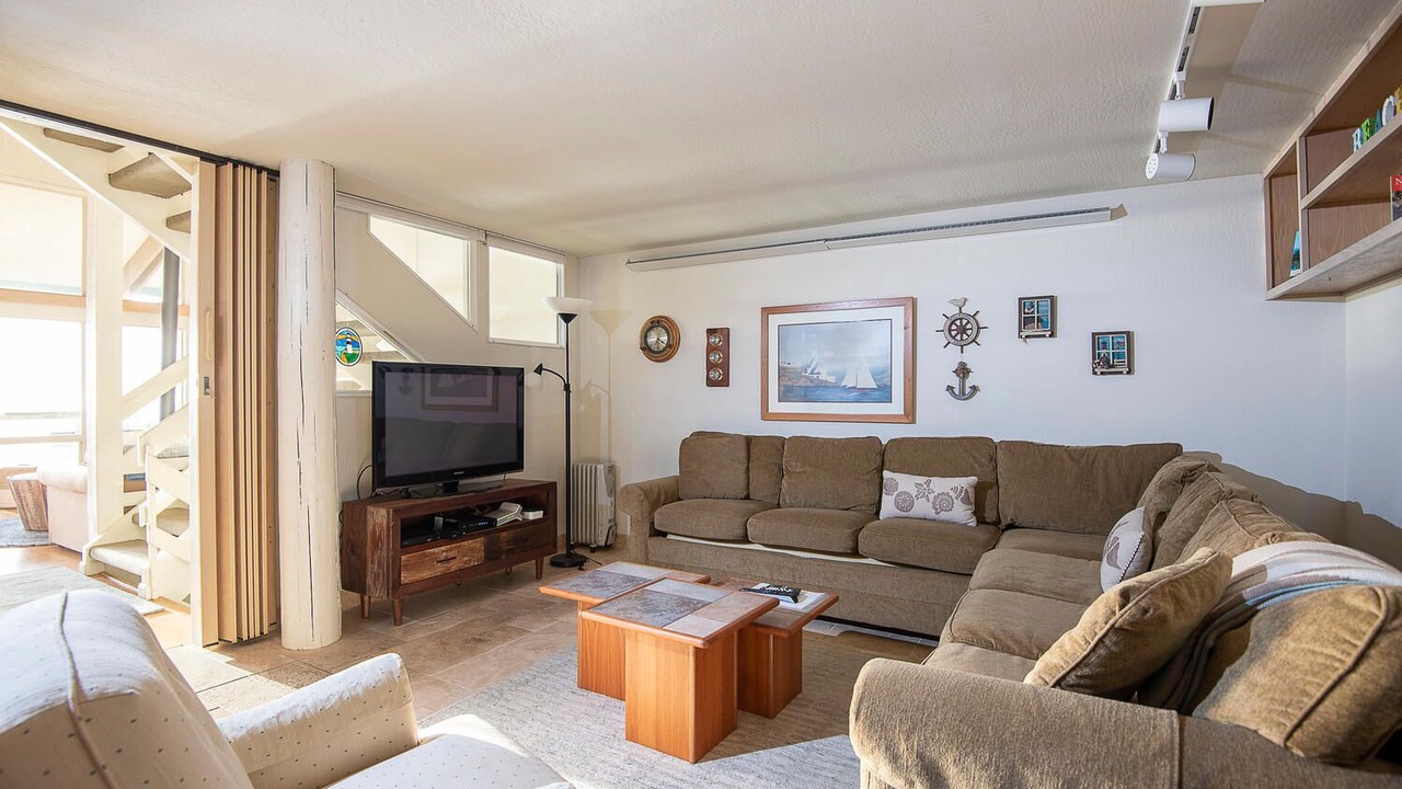 Photo of Bedroom in La Selva Beach