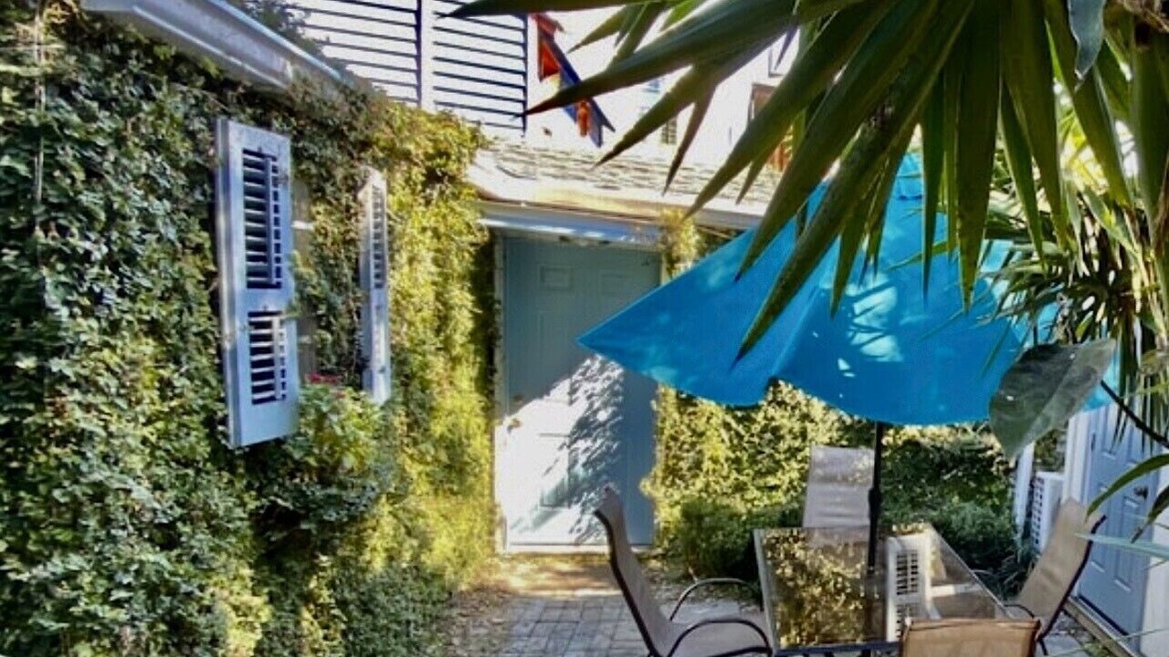 Photo of Outdoor in Faubourg Delachaise