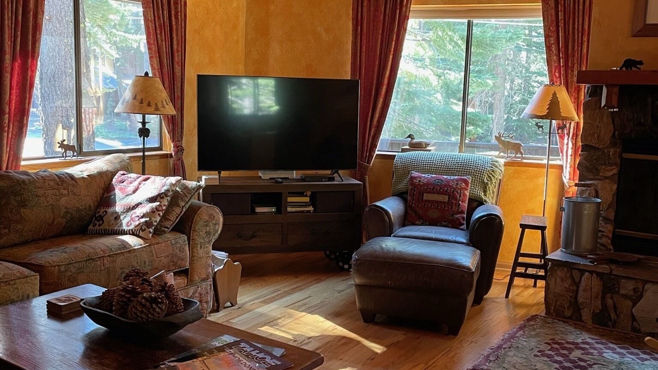 Photo of Livingroom in Truckee