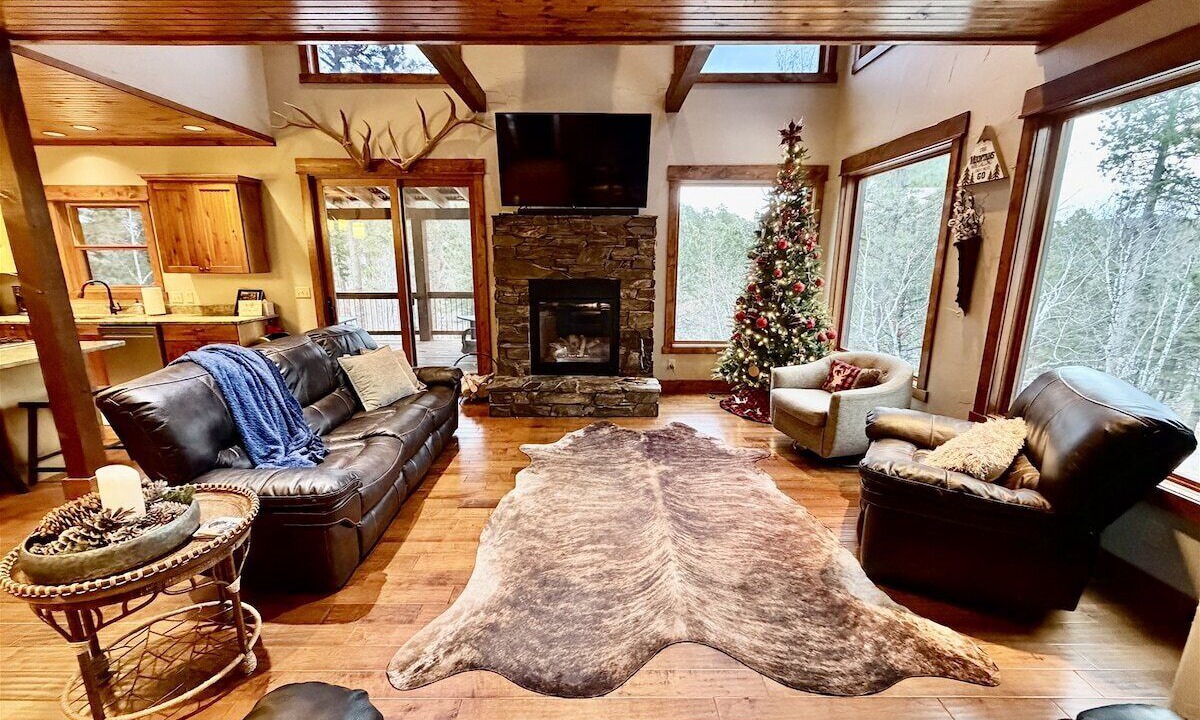 Photo of Livingroom in Deadwood