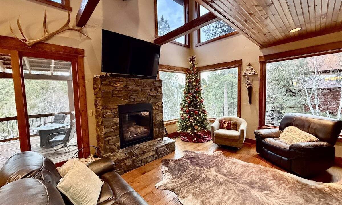 Photo of Livingroom in Deadwood