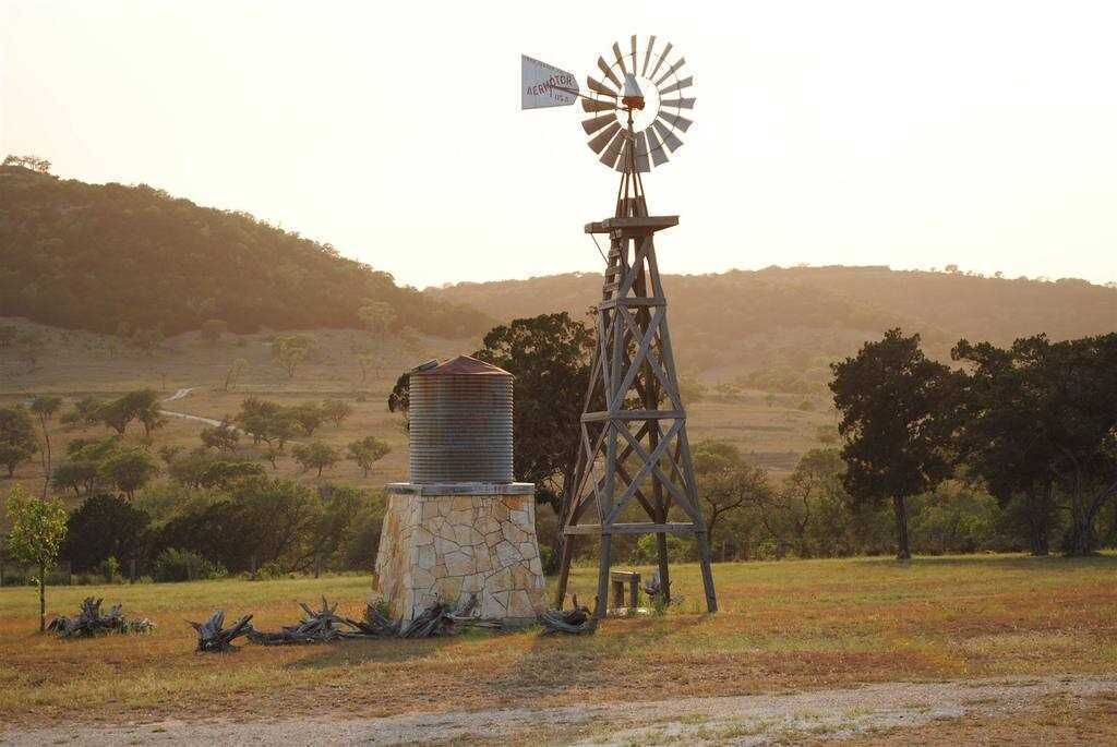 Photo of Others in Bandera