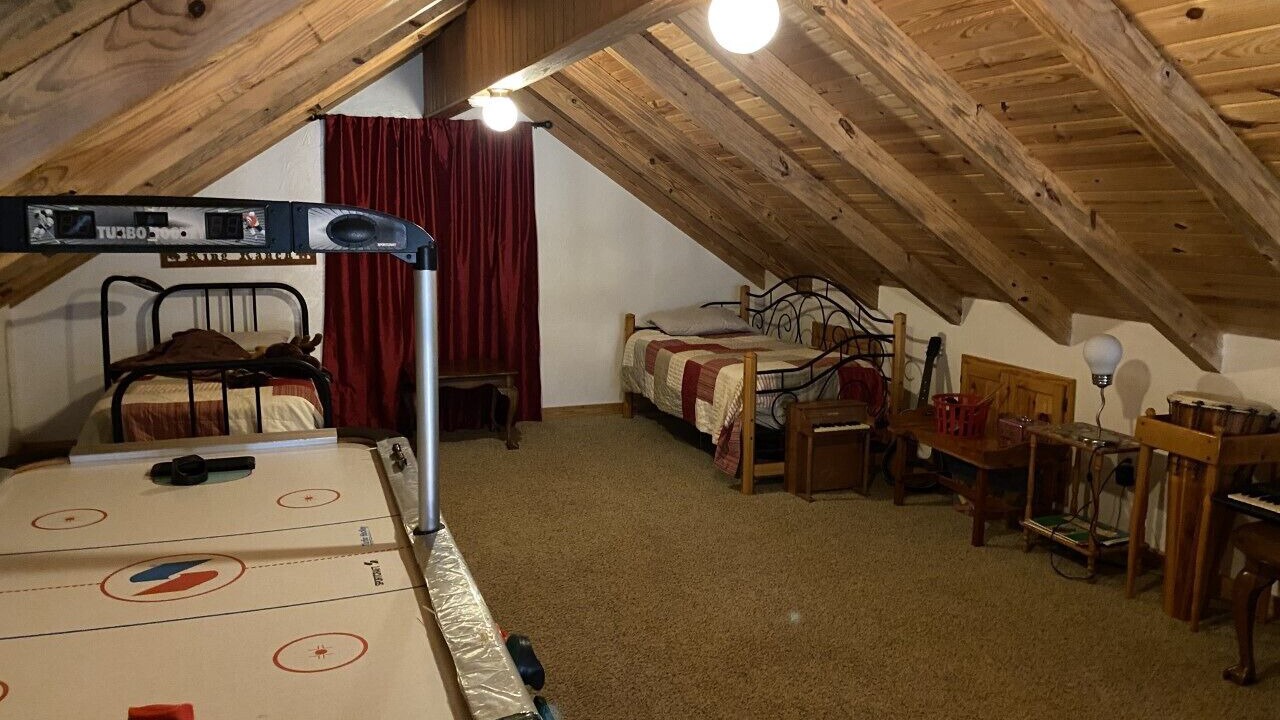 Photo of Bedroom in Van Zandt County