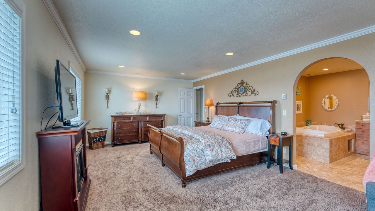 Photo of Bedroom in Harbor