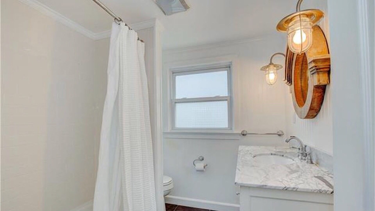 Photo of Bathroom in Beach Haven Terrace