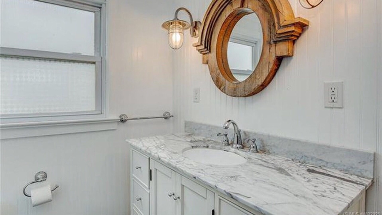 Photo of Bathroom in Beach Haven Terrace