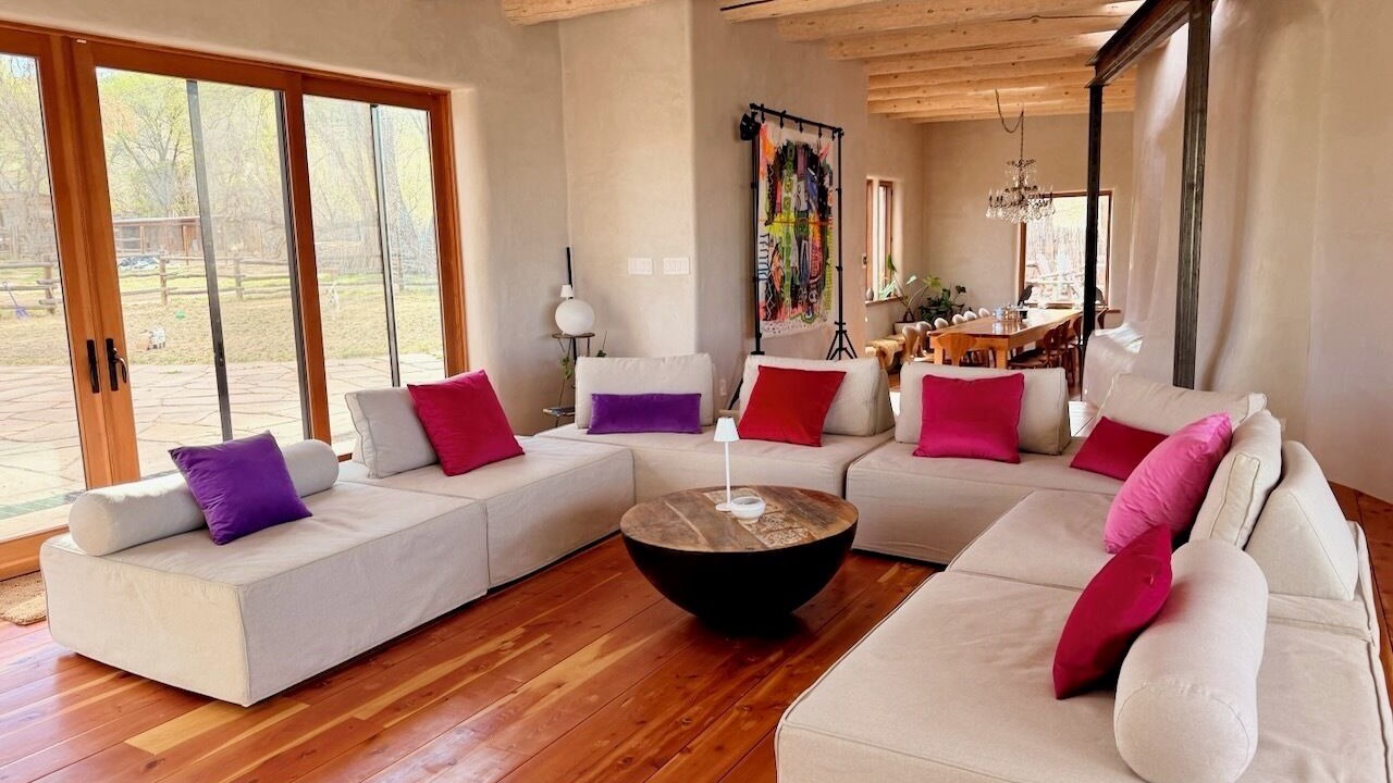 Photo of Livingroom in Taos