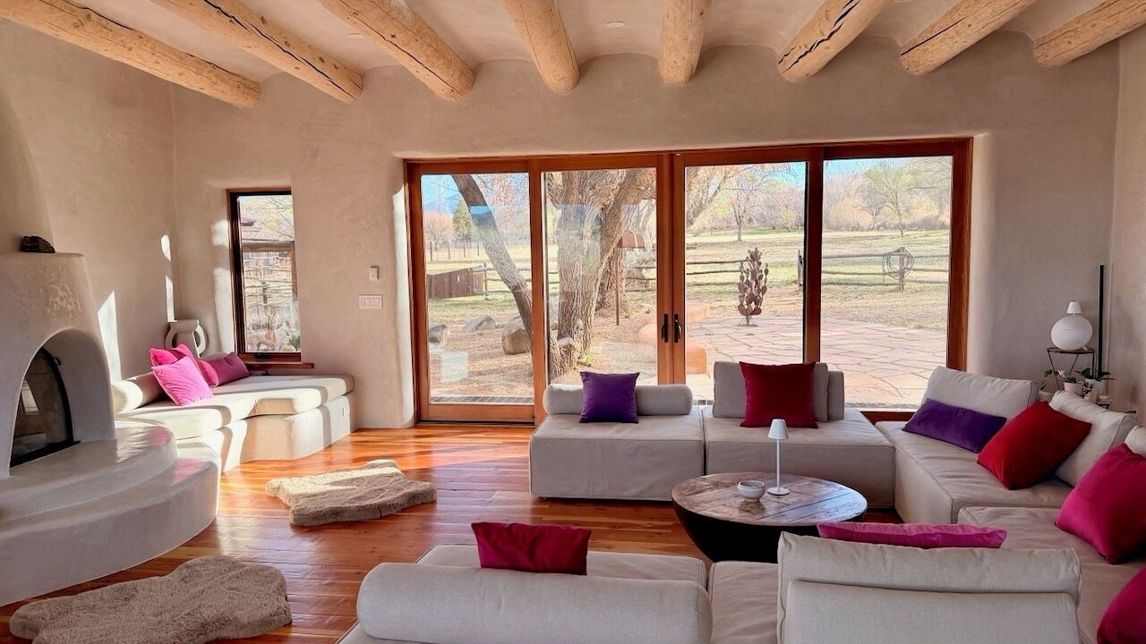 Photo of Livingroom in Taos